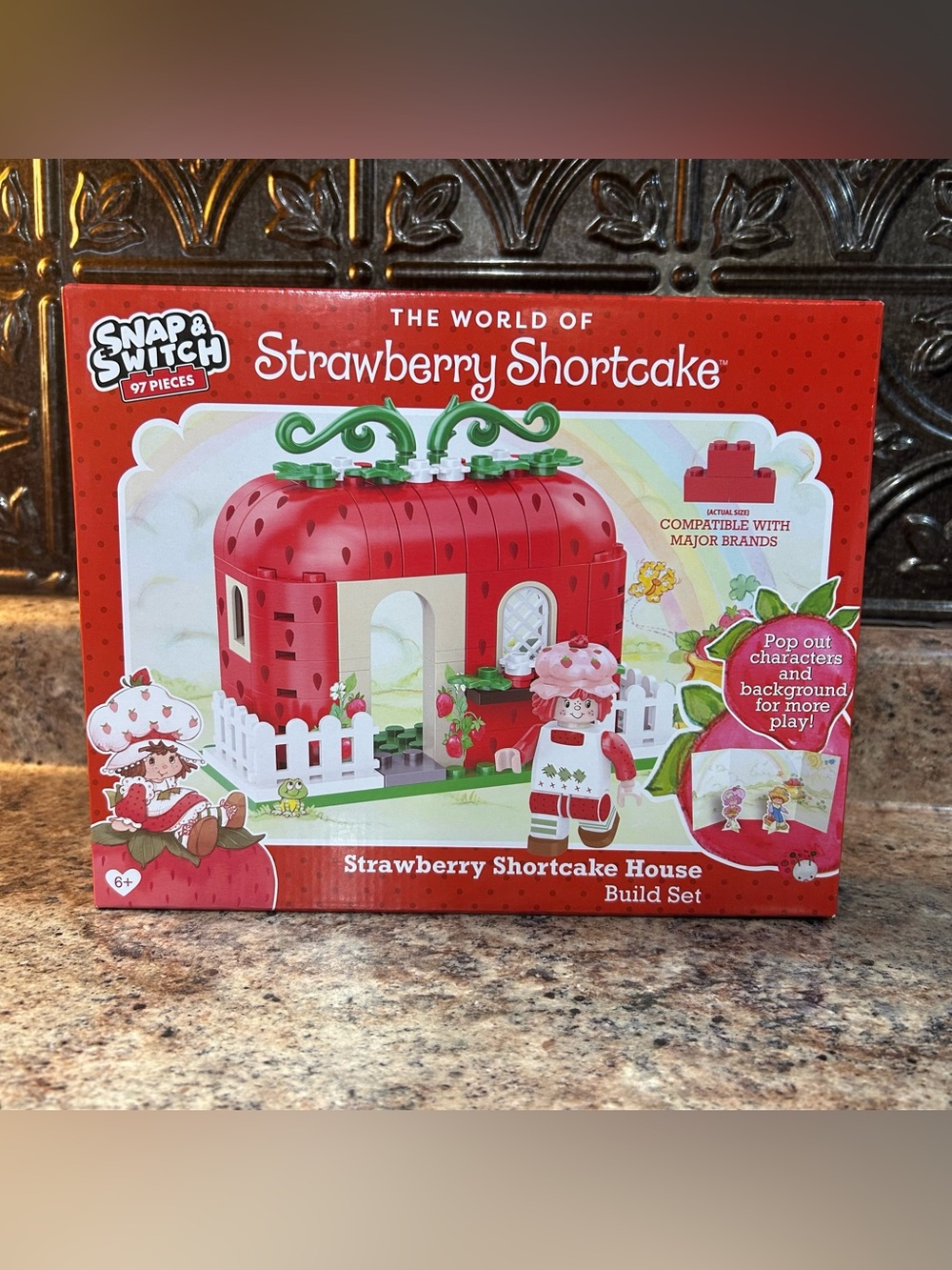 Strawberry Shortcake House Build Set Snap & Switch 97 Pcs Building Toy NEW